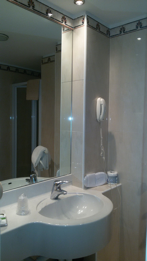 Bedroom 4, Hotel Continental, Torino