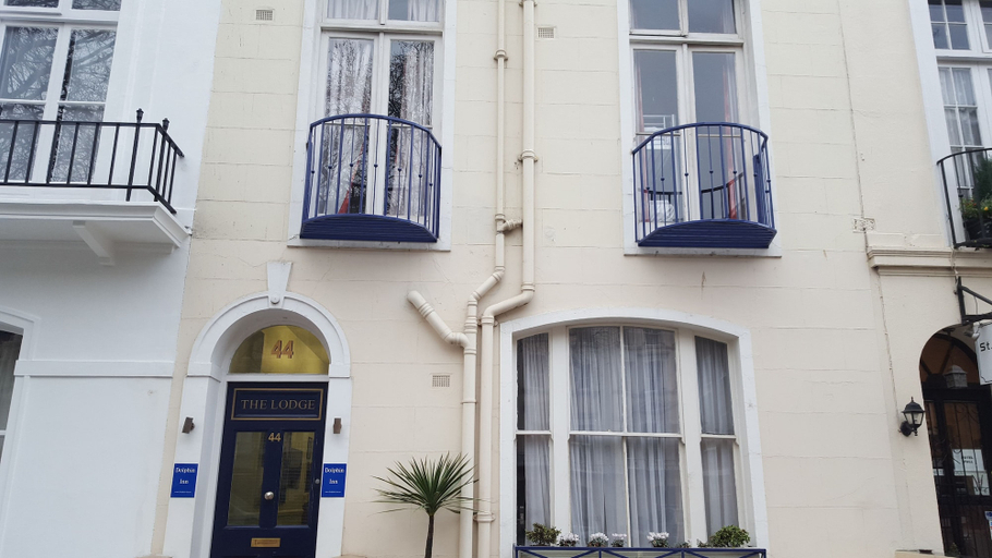 Exterior & Views 3, Dolphin Inn, London