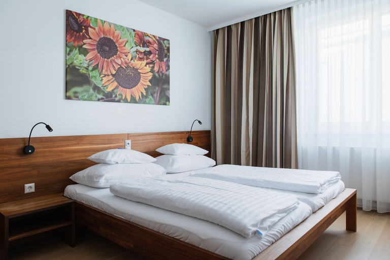 Bedroom 2, H+ Hotel Ried, Ried im Innkreis