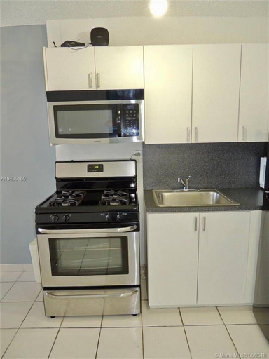 Others 5, Wow Condo, Middle of South Beach, Block From Ocean, Miami-Dade
