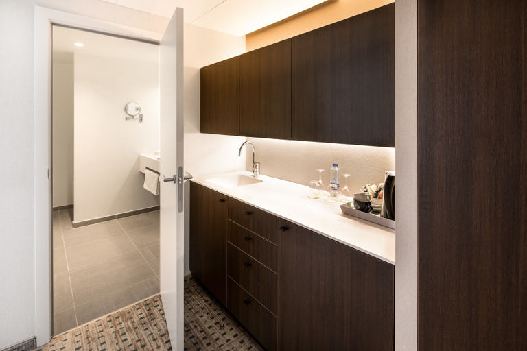 Bathroom 4, Hotel Weinebrugge, West-Vlaanderen