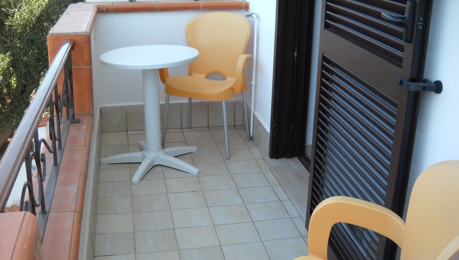 Others 5, Zagare Residence, Foggia