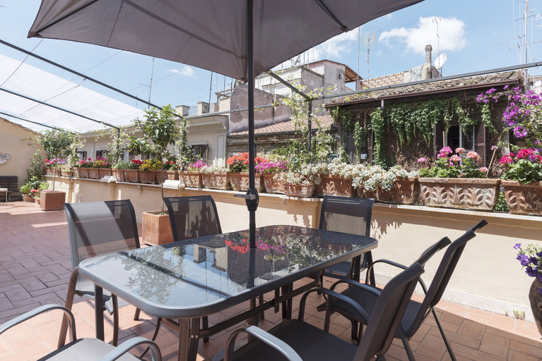 Food & Drinks, Monti Stairway to Heaven, Rome