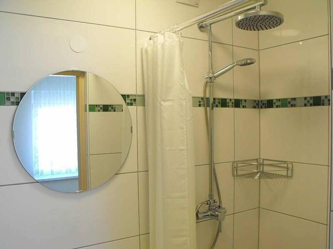 Bathroom 3, Pension Froschprinz, Offenbach