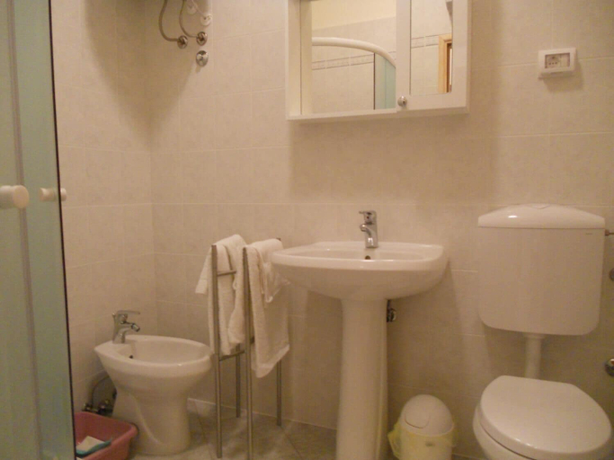 Bathroom 3, Apartments Alen, Umag