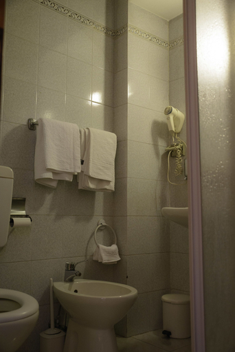 Bathroom 4, Hotel Napoleon, Torino