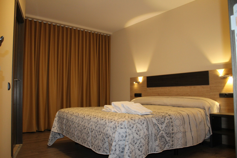 Bedroom 3, Ca L'angels, Tarragona