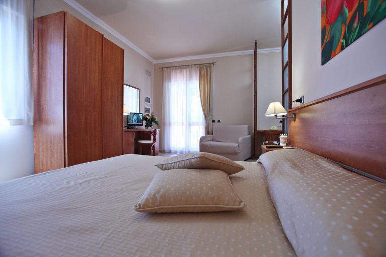 Bedroom 2, Residence La Giara, Messina