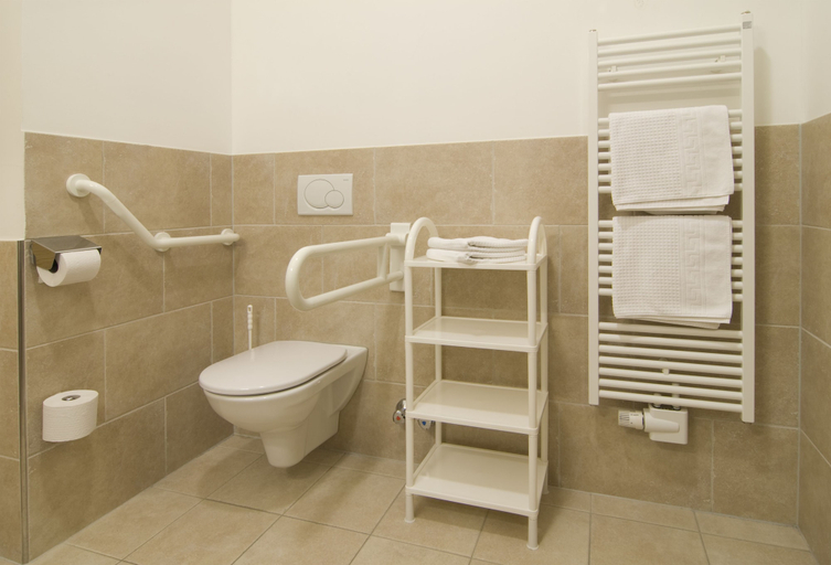 Bathroom 4, Hotel Braeuwirt, Kitzbühel