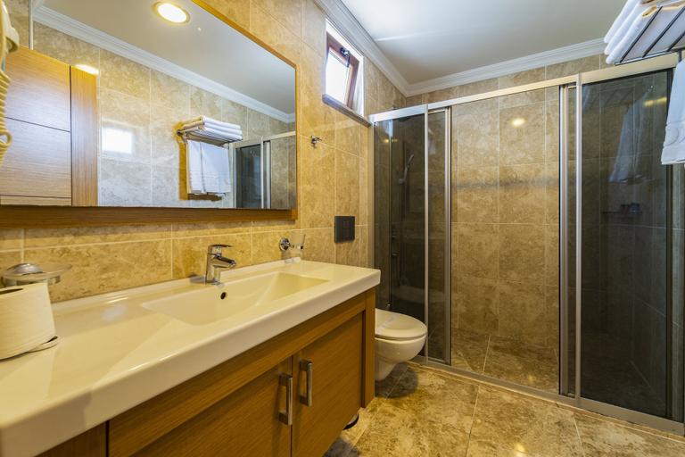 Bathroom 5, Levent Hotel Istanbul, Şişli