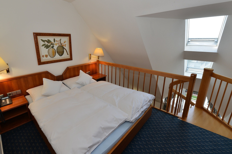Bedroom 2, Rheinhotel LARUS, Mayen-Koblenz