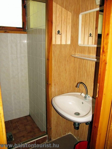 Bathroom, Balatontourist Vadvirág Kemping, Balatonföldvári