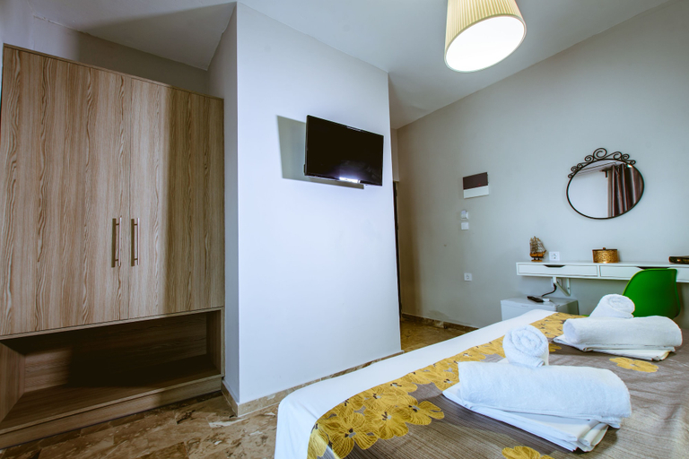 Bedroom 4, Gregory Comfort Hotel, Crete