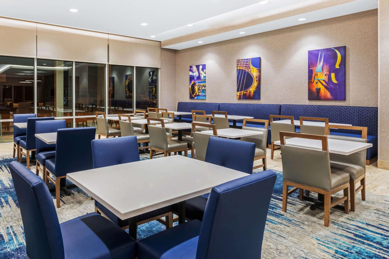 Food & Drinks 5, La Quinta Inn & Suites by Wyndham Kansas City Beacon Hill, Jackson