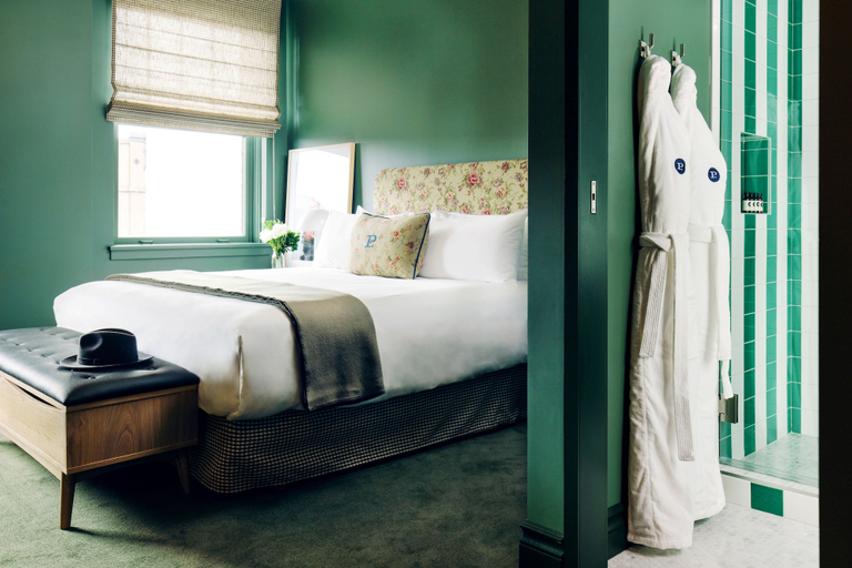 Bedroom 2, Palihotel Seattle, Seattle