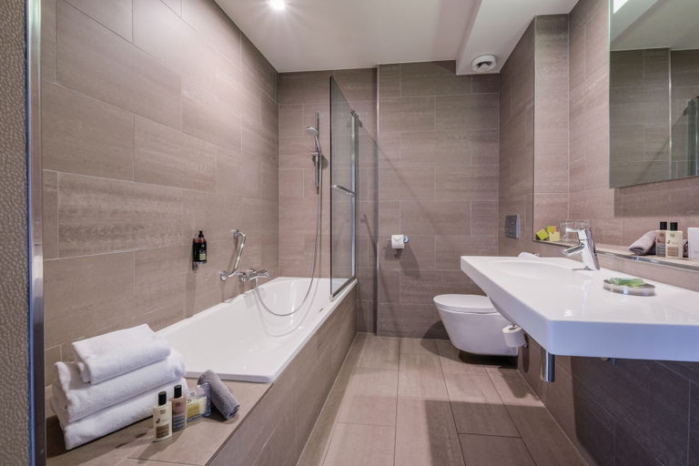 Bathroom 5, Le Côté Vert, Brabant Wallon