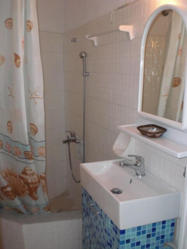 Bathroom 4, Dora's Studios and Apartments, South Aegean