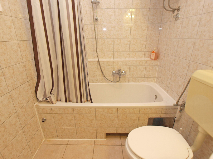 Bathroom 3, Apartment Fatima 1514, Pula