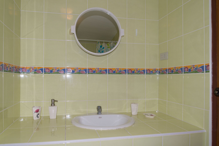 Bathroom 3, Jomtien Beach Condominium, Pattaya