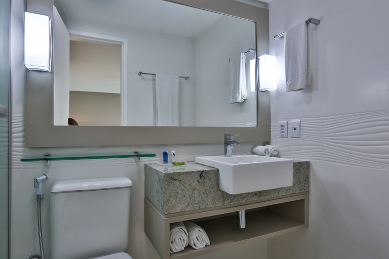 Bathroom 5, Radisson Hotel Recife, Recife