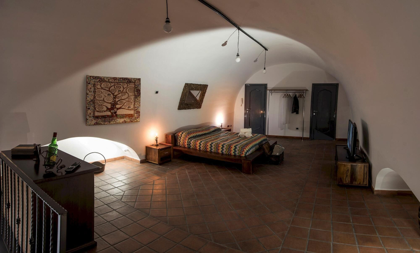 Bedroom 3, The Rock Apartment in Napoli, Napoli