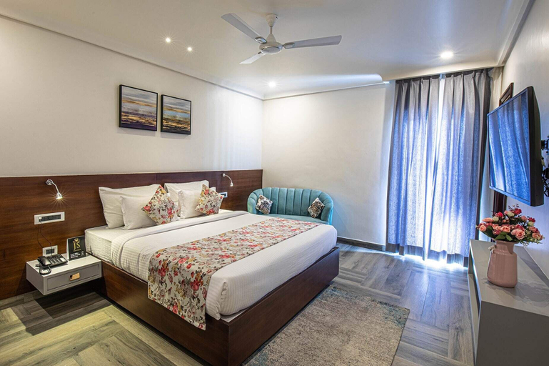 Bedroom 3, The Hotel Js Souvenir, Dehradun