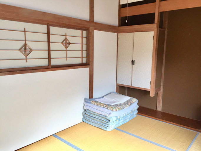 Bedroom 3, Guest House Itokawa, Matsuzaki