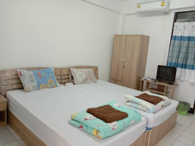 Bedroom 23