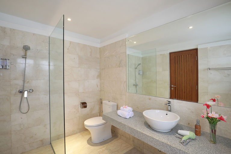Bathroom 4, Ocean View Hotman Paris VII, Badung