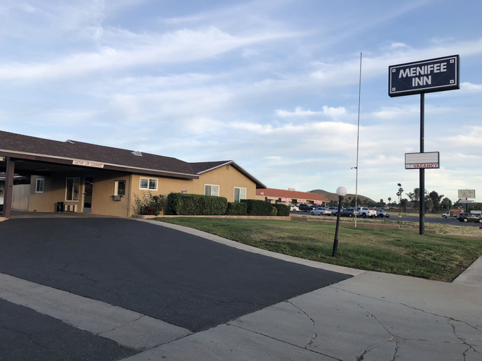 Menifee Inn, Riverside