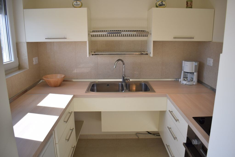 Others 5, Apartment Mary, Malinska-Dubašnica