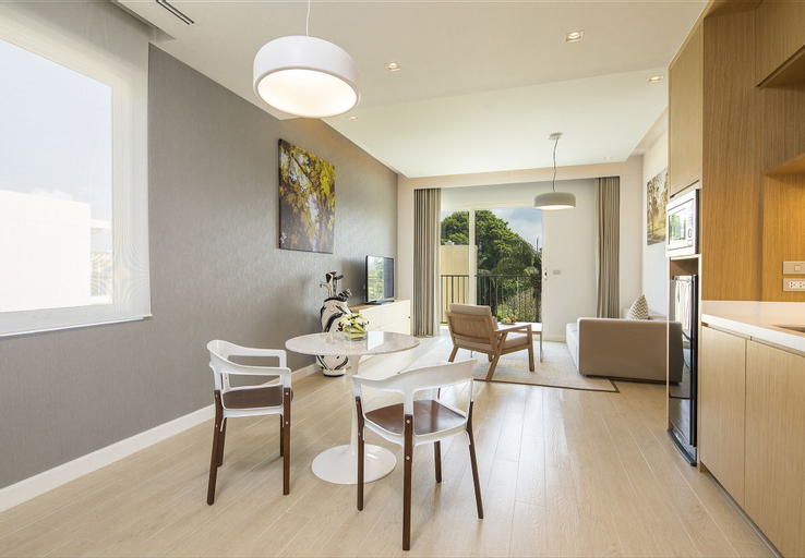 Dining Room 4