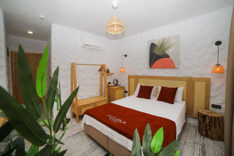 Bedroom 4, Huzurla Otel, Urla