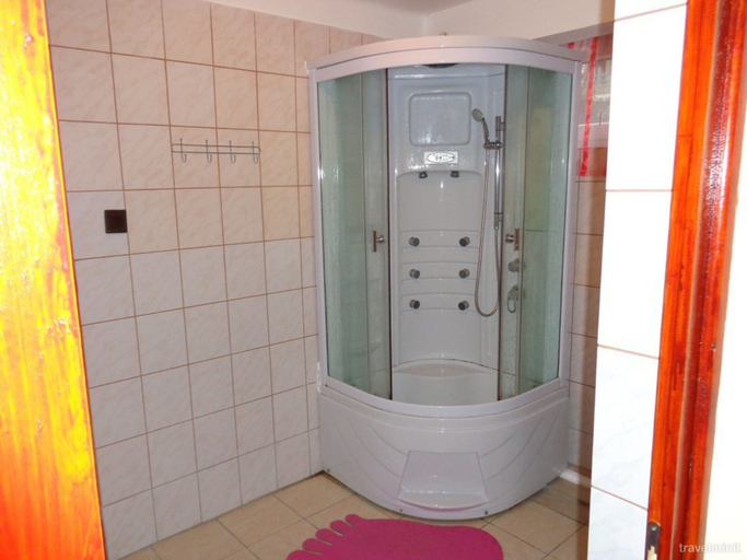 Bathroom 4, Katica Guesthouse Aggtelek, Kazincbarcikai