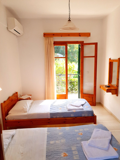 Bedroom 2, Villa Kostas, Ionian Islands