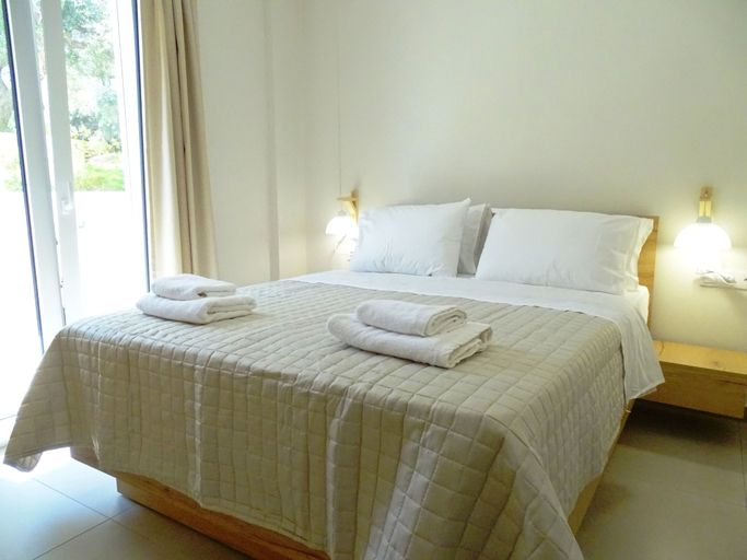 Bedroom 3, Lyrids Apartments, Crete