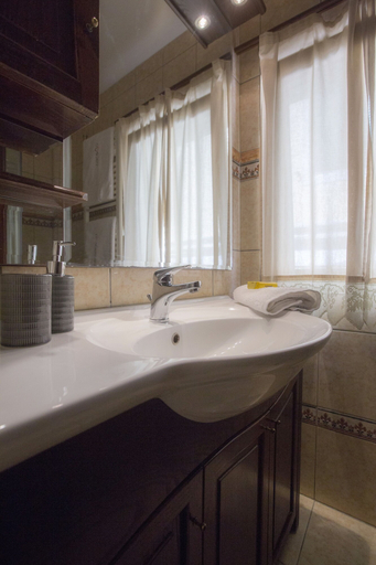 Bathroom sink, Central Square House, Ionian Islands
