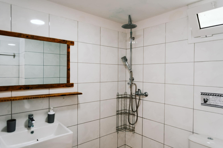 Bathroom 4, Sails on Kos Ecolux Tented Village, South Aegean