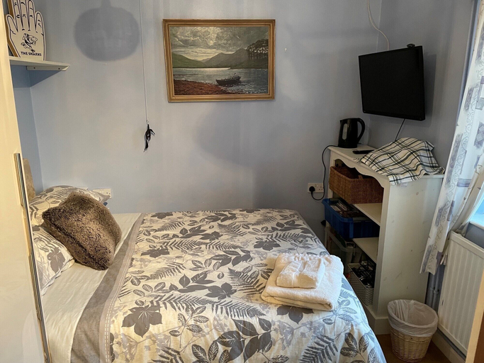 Bedroom 2, Wayside B&B, Wiltshire