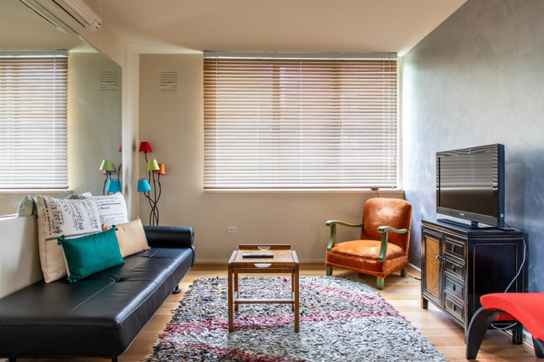 Others 3, Charming 1 Bedroom Apartment in Vibrant South Yarra, Melbourne