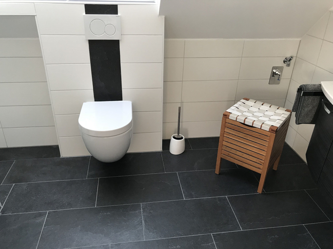 Bathroom 4, Ferienwohnungen Scheuring, Kitzingen