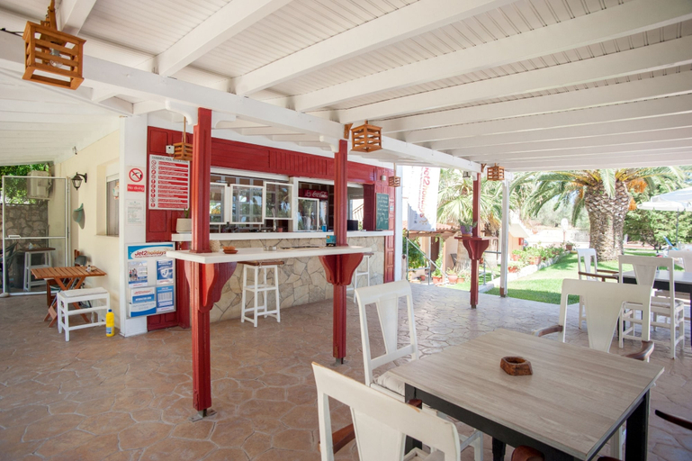 Food & Drinks, Helena Inn, Ionian Islands