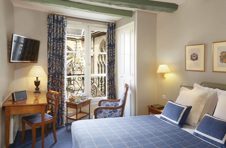 Bedroom 2, Relais Du Louvre, Paris