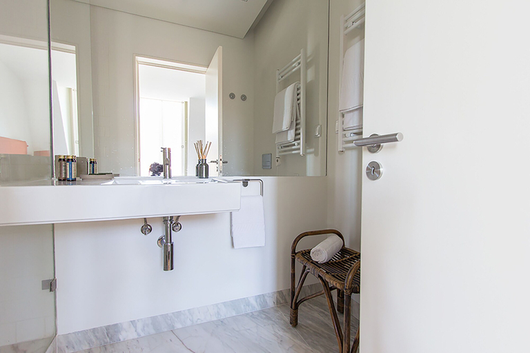 Bathroom 4, Luxury T.M. Penthouse with a View, Lisbon