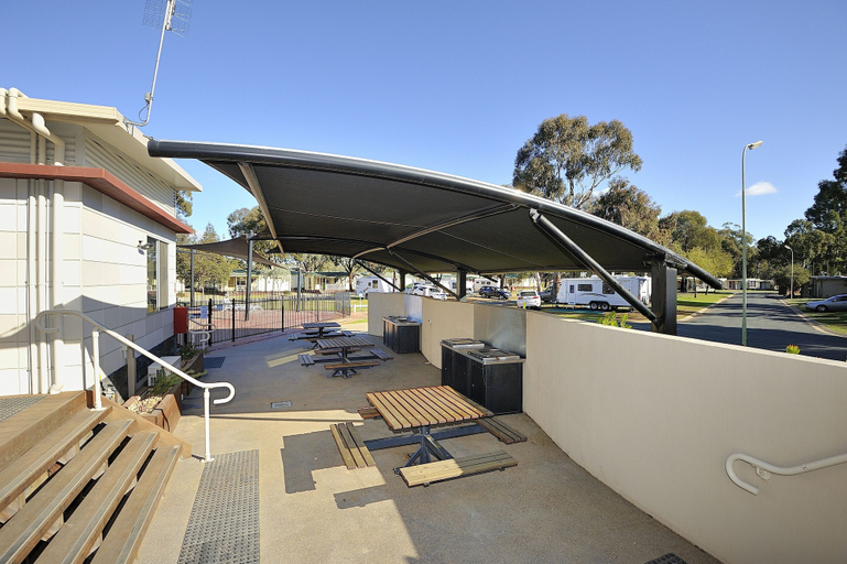 Food & Drinks 5, NRMA Echuca Holiday Park, Campaspe - Echuca