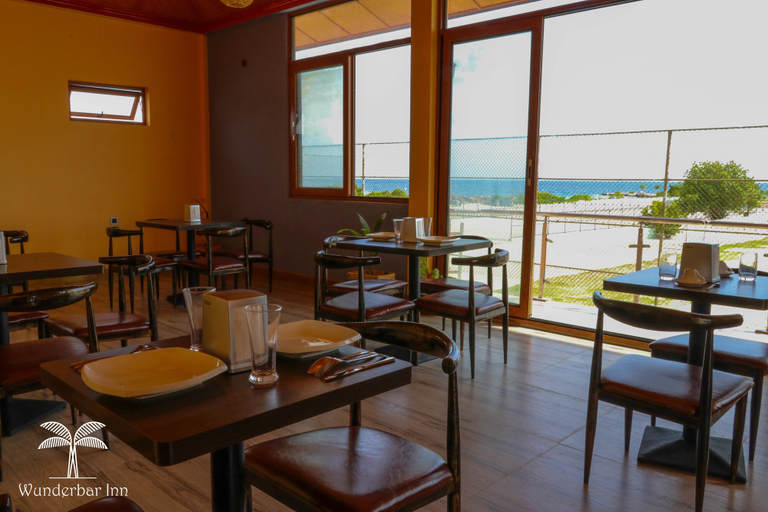 Food & Drinks 3, Wunderbar Inn, Raa Atoll