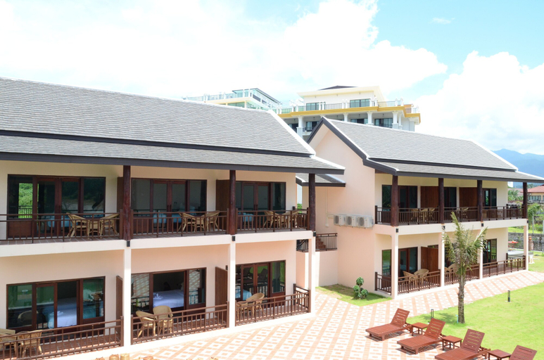 Exterior & Views 2, Saksiri Riverside Boutique Hotel, Vangvieng