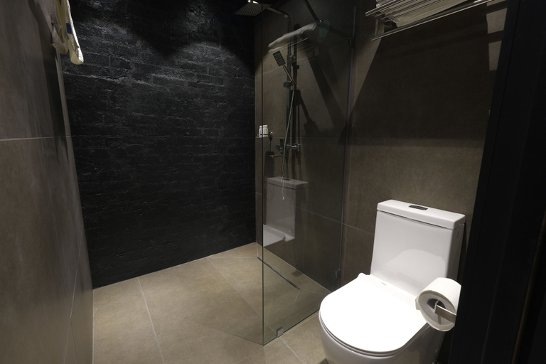 Bathroom 4, Arbat 6 Boutique Hotel, Central