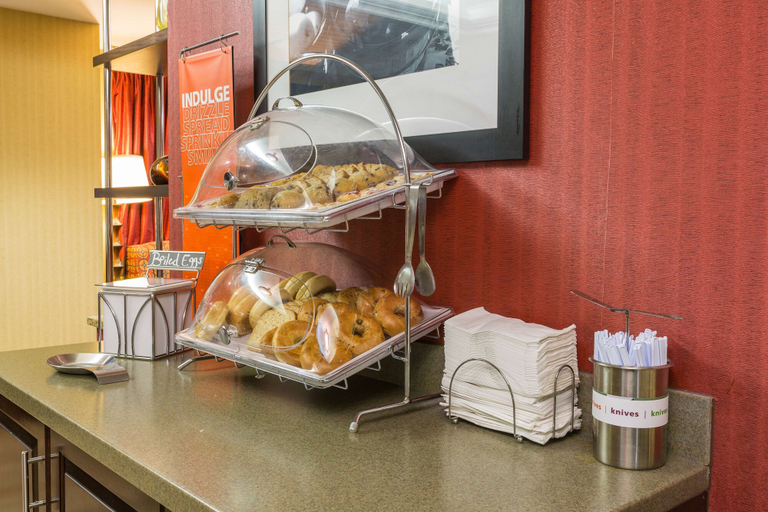 Food & Drinks 5, Hampton Inn Washington, Beaufort