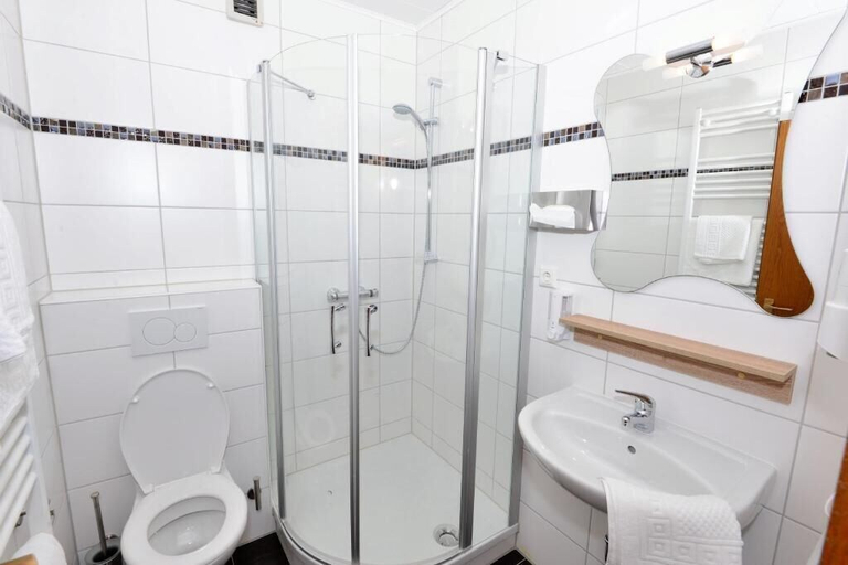 Bathroom 5, Das Arni´s, Bayreuth